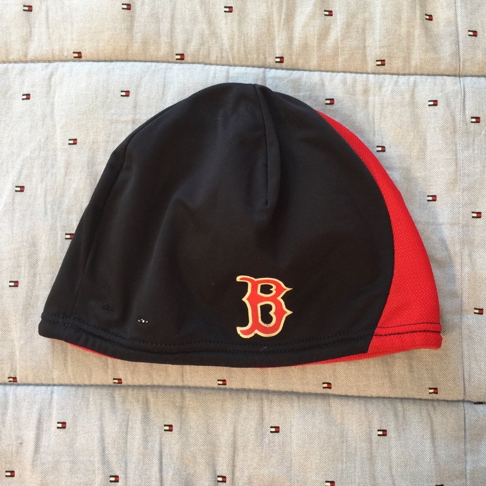 Boston Red Sox Double-sided Beanie.